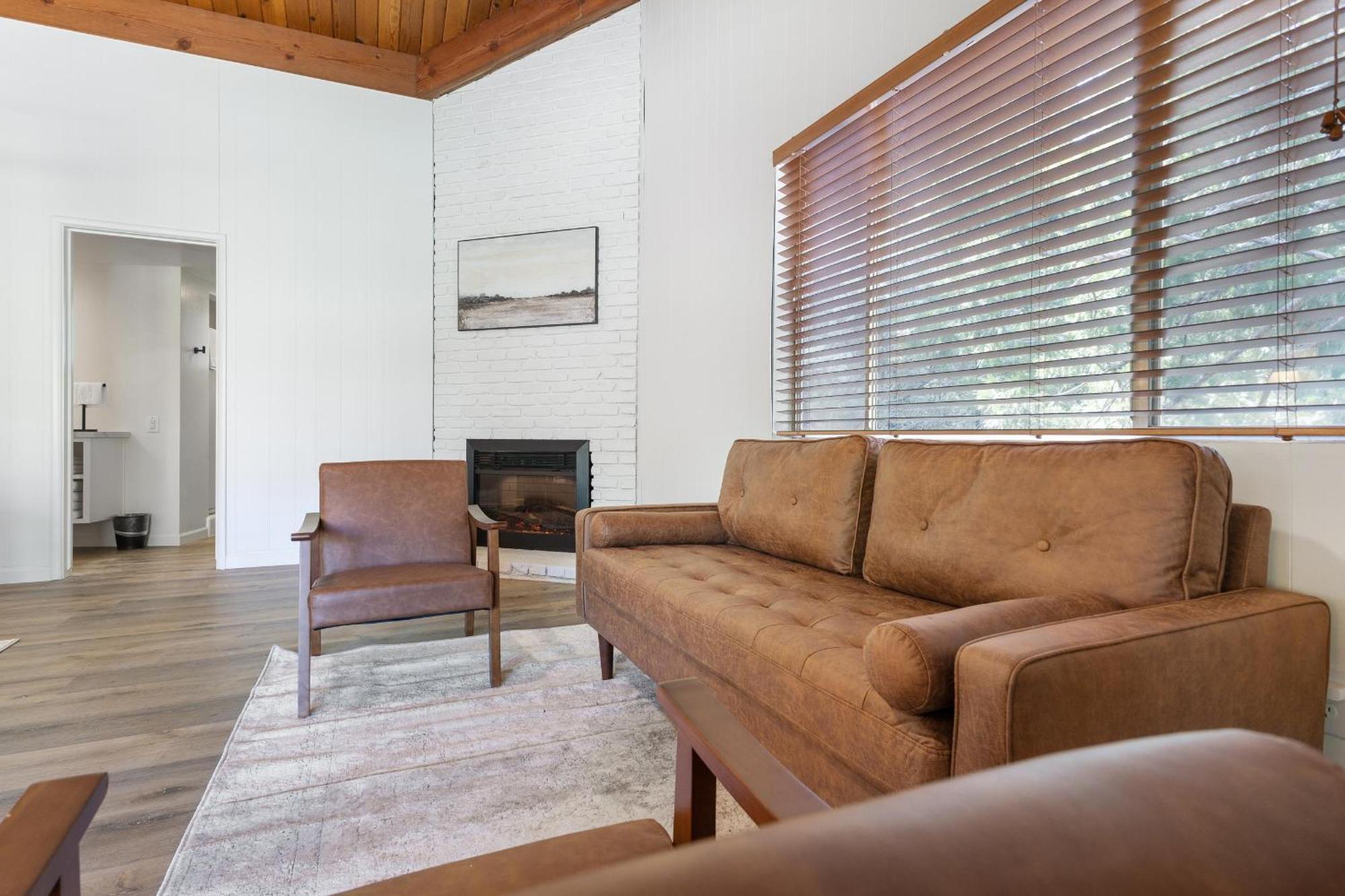 Camp Nelson Lodge Room 10 Ponderosa ภายนอก รูปภาพ